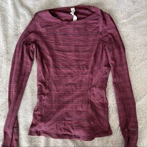 Lululemon workout top